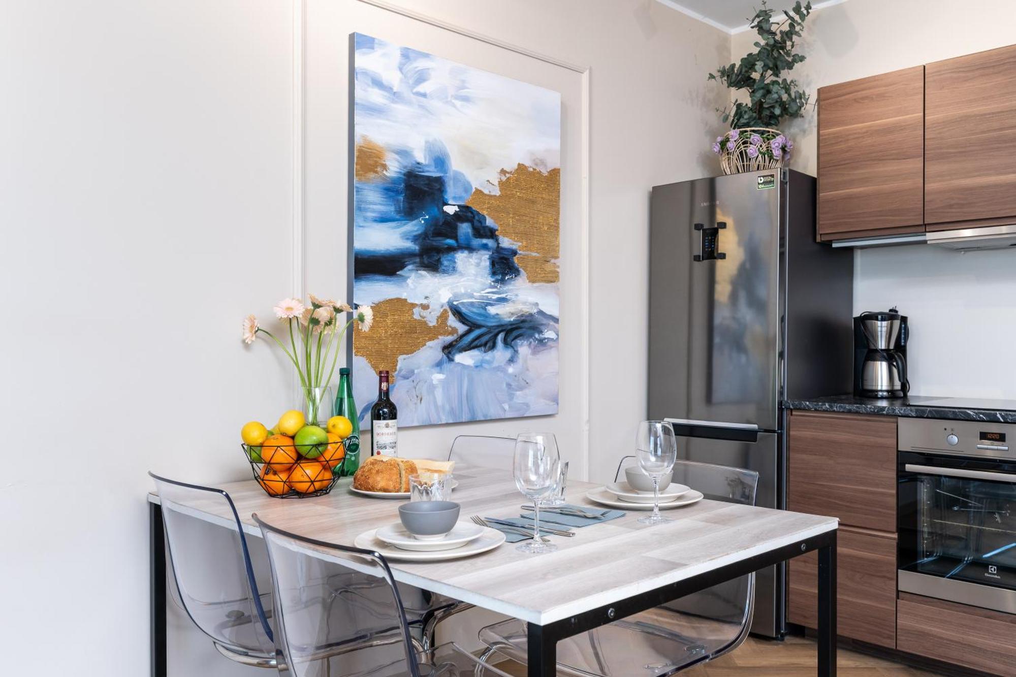 Apartment New Chic 2-bed At Viru By Centralapartments *