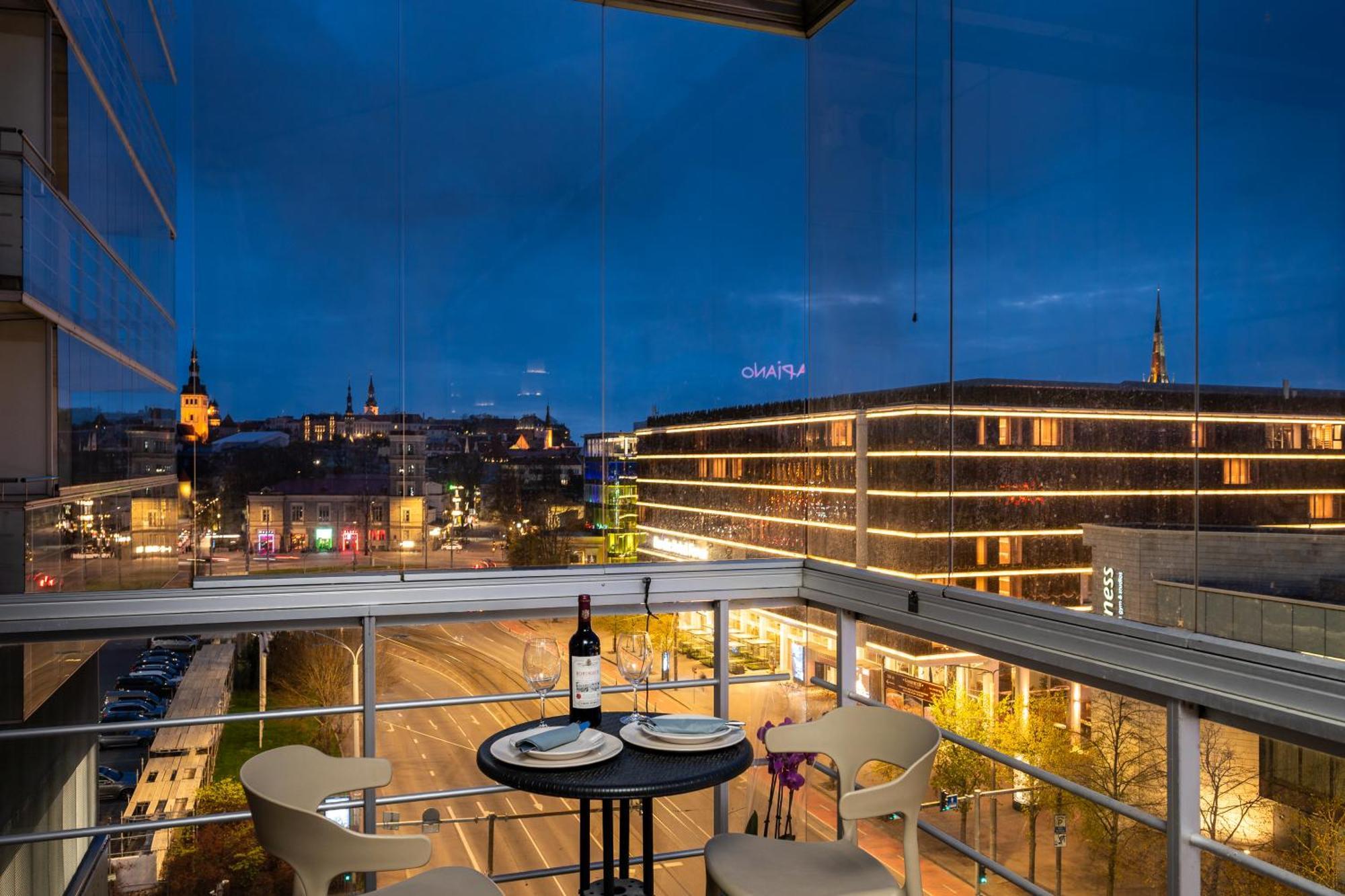 Apartment New Chic 2-bed At Viru By Centralapartments Reval