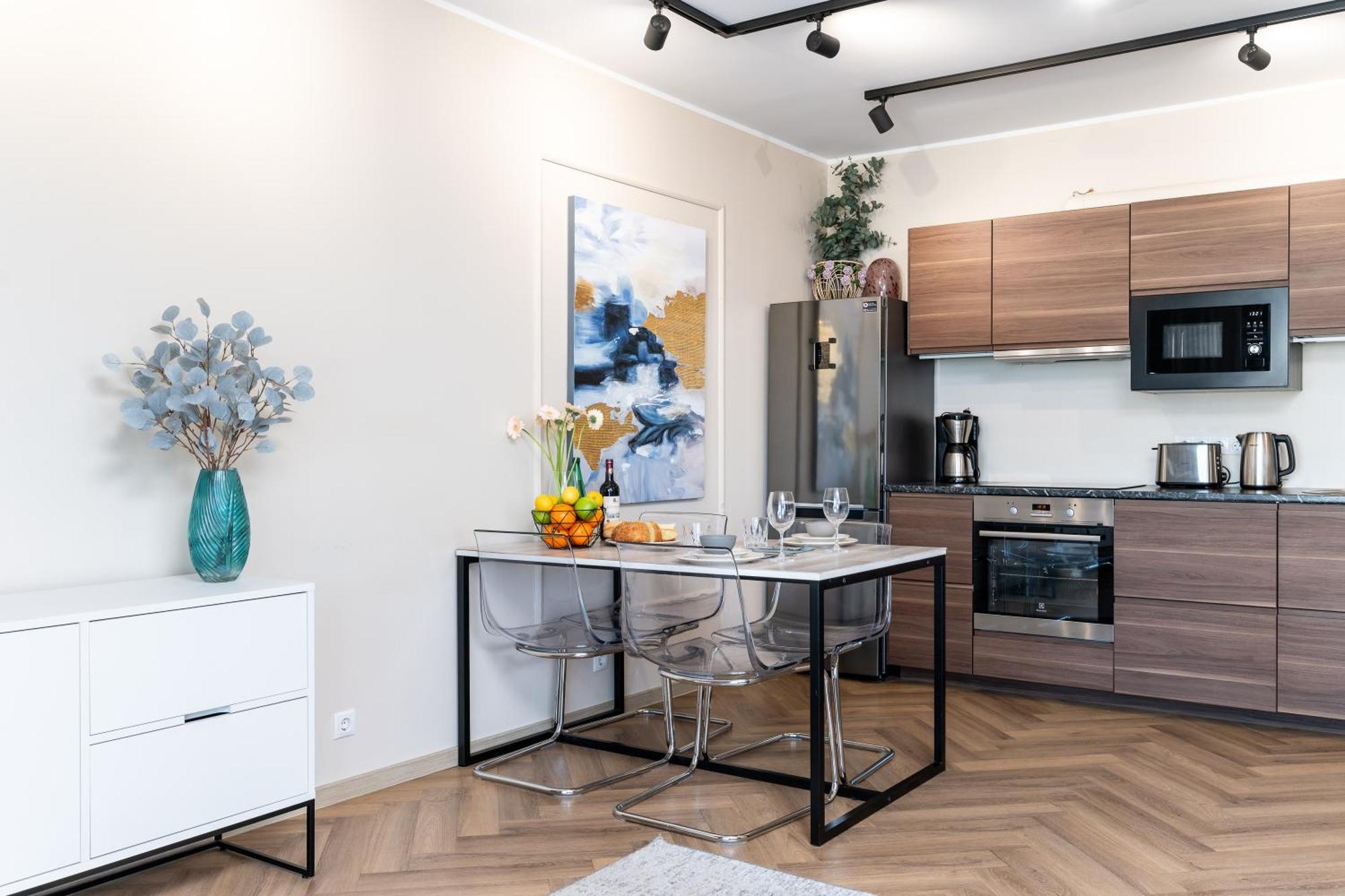 Apartment New Chic 2-bed At Viru By Centralapartments